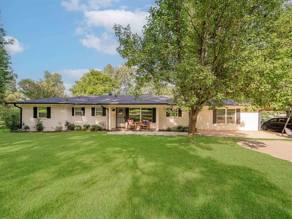 400 Crestview, Hughes Springs, TX 75656