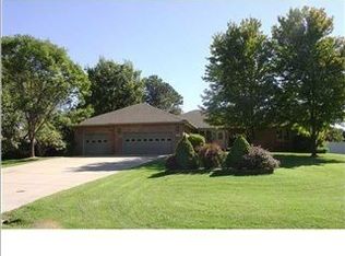 620 S Edgewater Rd, Wichita, KS 67230