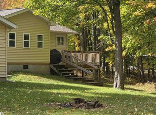 4885 Lewis Dr, Lupton, MI 48635