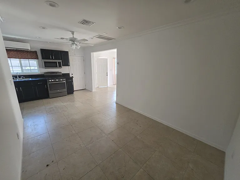 1038 Raymond Ave — Photo 21