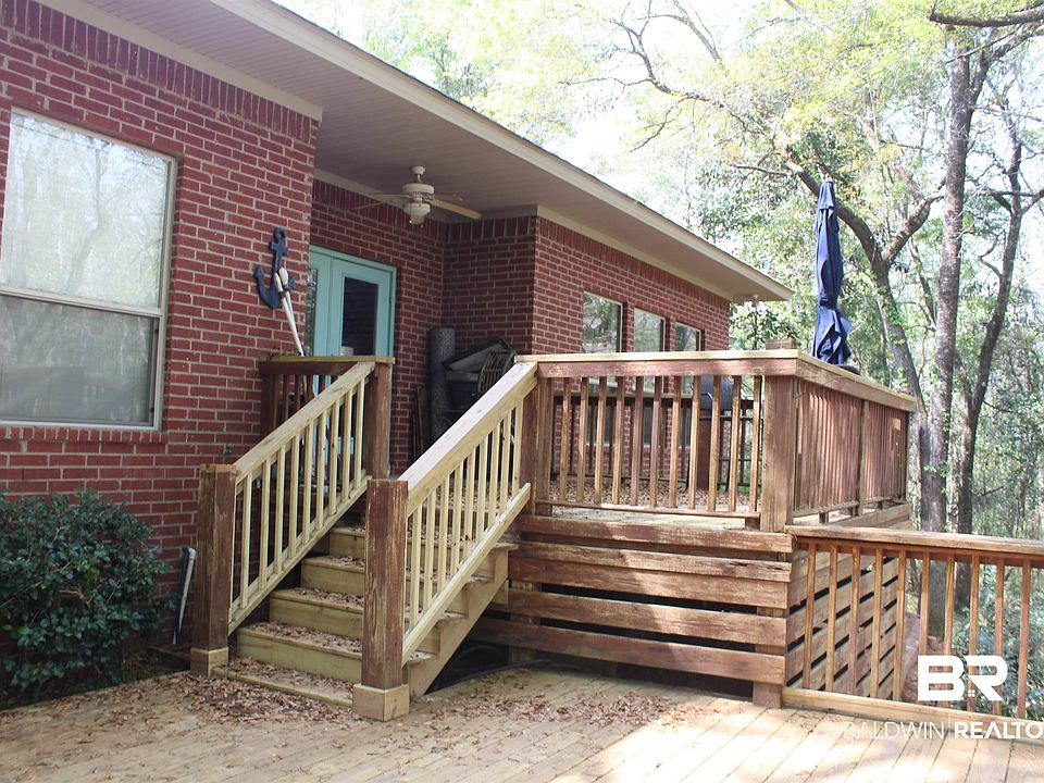 1st image of 903 Camellia Ct