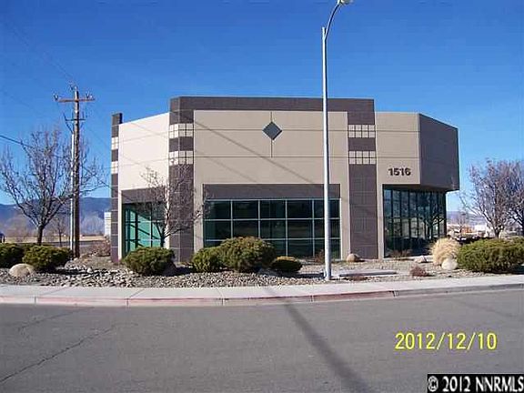 3rd image of 1516 Charlotte Way