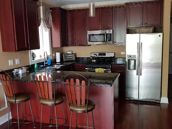 2nd image of 6605 W Belmont Ave APT 3