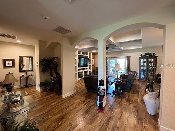 4th image of 101 Crestwood Dr