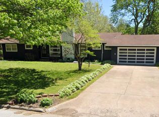 2402 E Langston St, Springfield, MO 65804