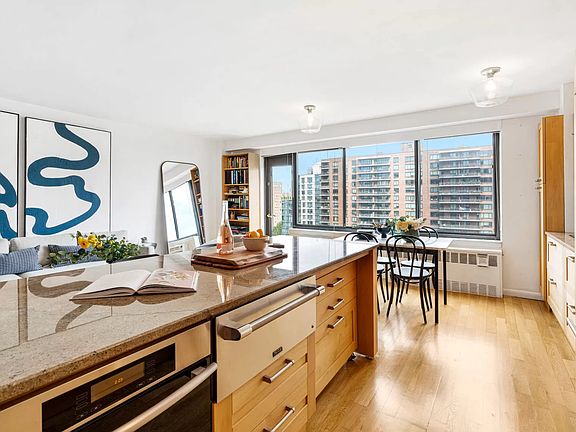 5th image of 382 Central Park W APT 14K