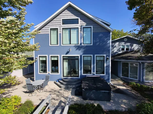 317 Lakewood Dr, Lake View, IA 51450