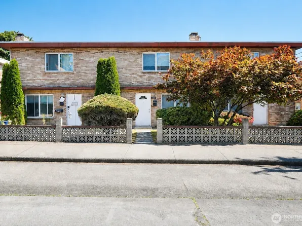 9208 Ashworth Avenue N, Seattle, WA 98103