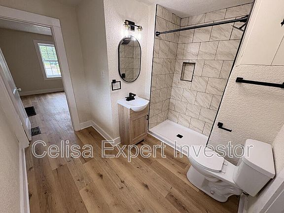 3rd image of 2604 Sherman Blvd #3
