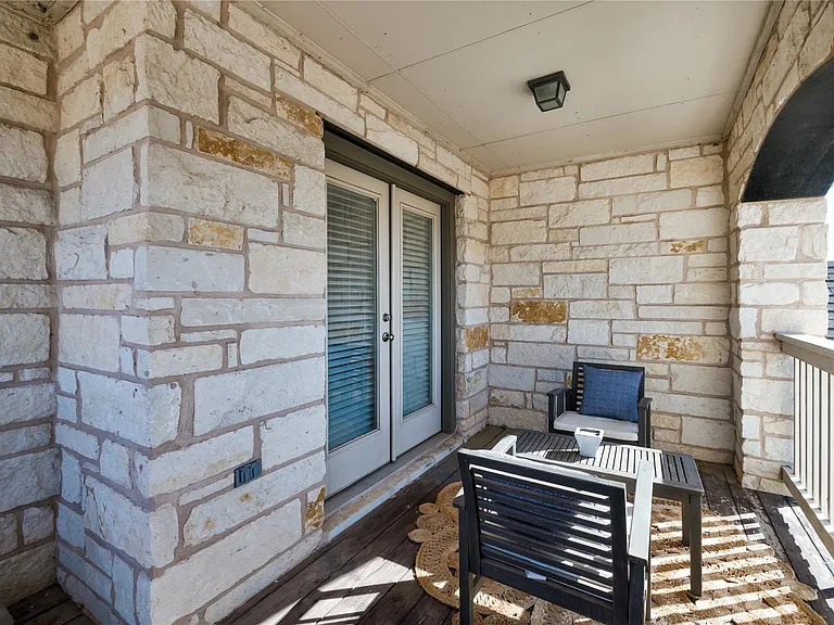 5901 Scenic Lake Dr — Photo 24
