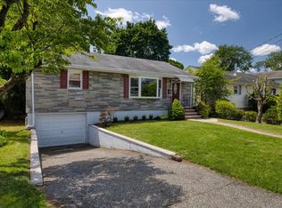 92 Columbia Ave, Bergenfield, NJ 07621