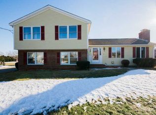 58 Camara Dr, Portsmouth, RI 02871