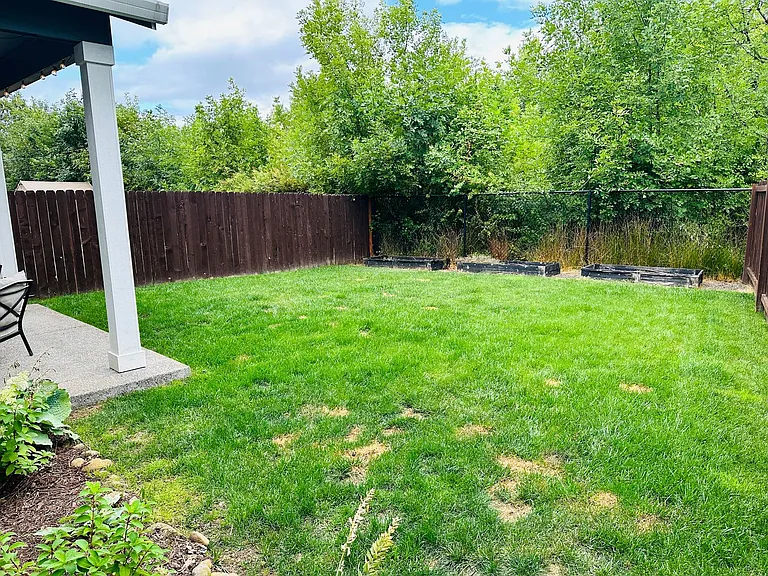 158 S 39th Dr — Photo 33
