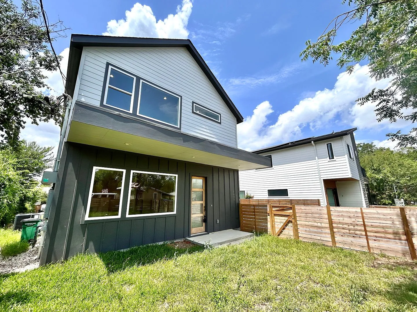 Modern 3/BR 2.5/BA Home with Stylish Finishes and Natural Light! — Photo 2