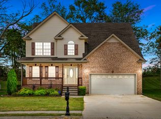 1422 Bruceton Dr, Clarksville, TN 37042