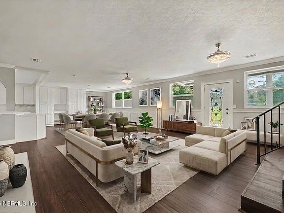 3rd image of 1528 BLAIR Road