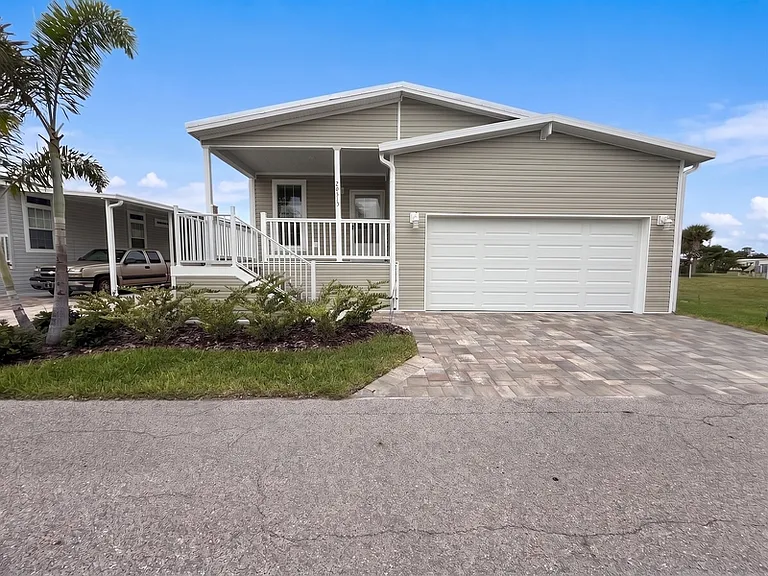 20513 Polynesian Loop #91 — Photo 11
