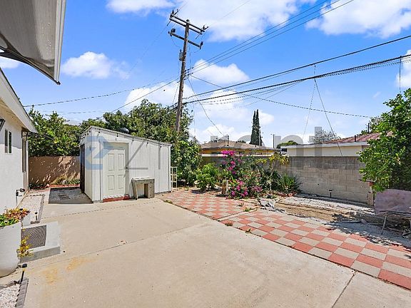 3rd image of 14028 Rexwood Ave #A