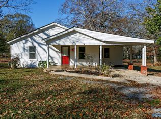 112 Long Hollow Rd, Scottsboro, AL 35768