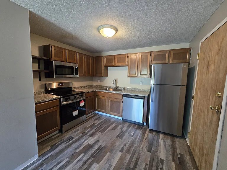 311 Lita Ln #311 — Photo 4