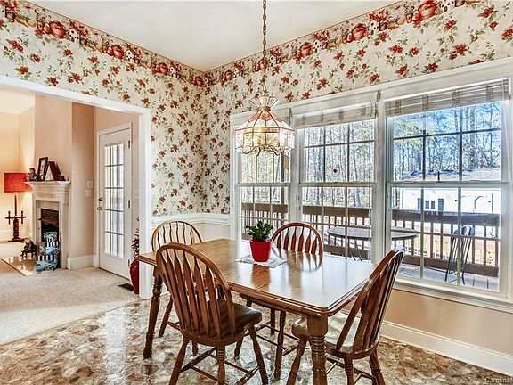 3rd image of 5287 Hickory Knoll Ln