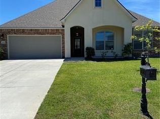 224 E Lake Dr, Slidell, LA 70461