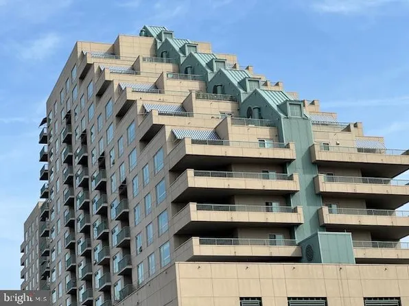 717 S Chris Columbus Blvd #-1104, Philadelphia, PA 19147