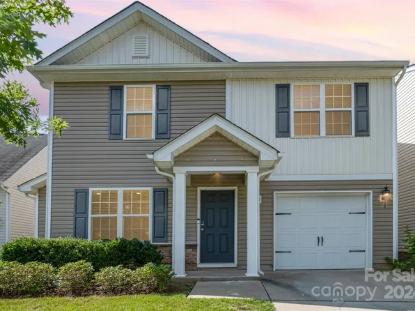 13824 Pinyon Pine Ln, Charlotte, NC 28215