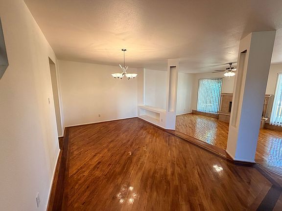 3rd image of 2506 E Shaw Butte Dr