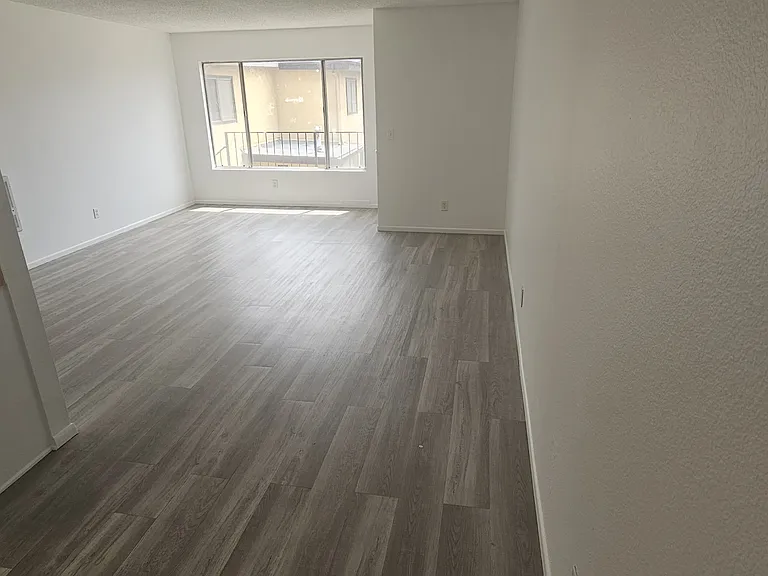 3242 W Orange Ave #6 — Photo 6