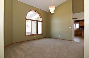 4th image of 23525 Leeann Dr