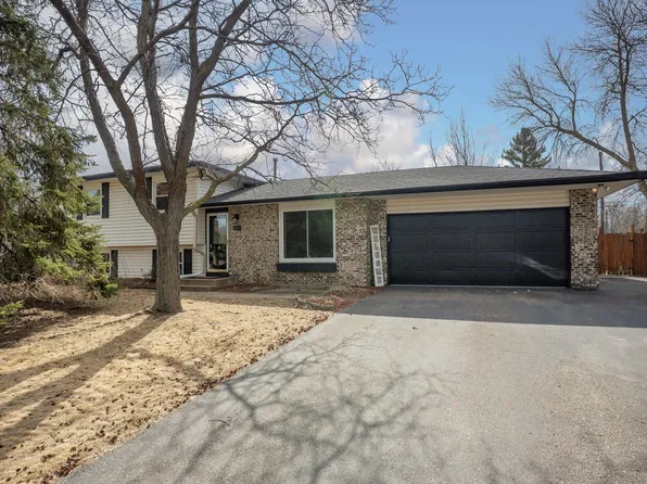 4025 81st Ave N, Brooklyn Park, MN 55443