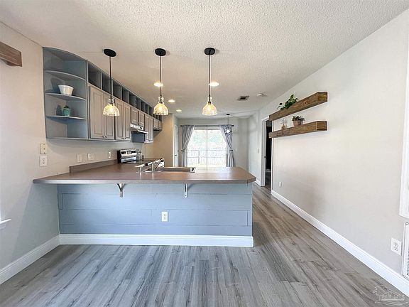 5th image of 10356 Chinaberry Ct