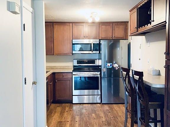 3rd image of 133 Creek St APT 5
