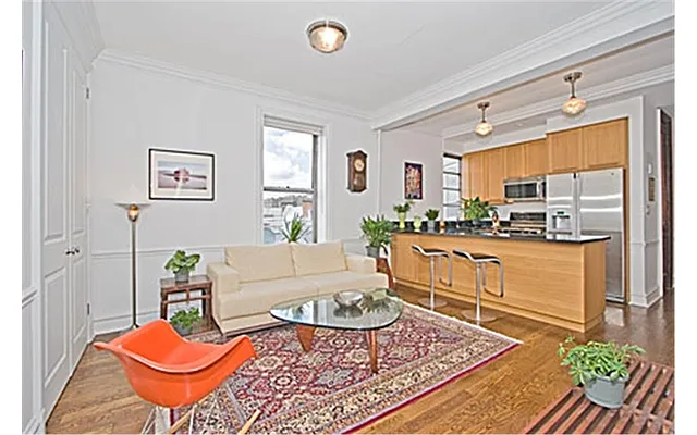 Sold by Douglas Elliman | media 15