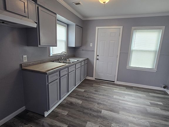 4th image of 4753 Berta Rd