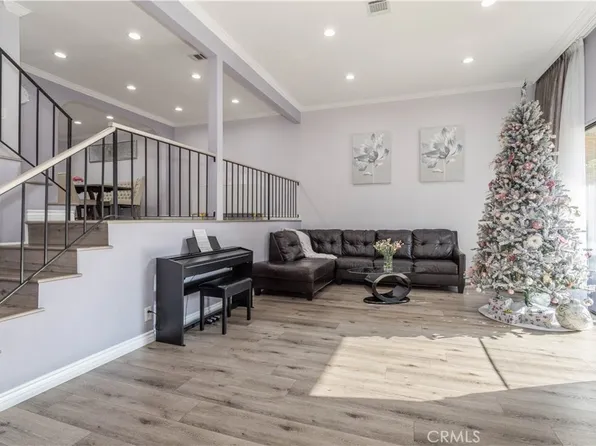 18425 Saticoy St Unit 9, Reseda, CA 91335