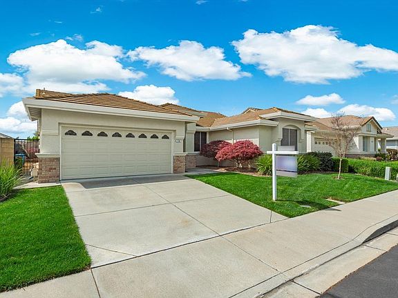 3rd image of 119 Amethyst Drive
