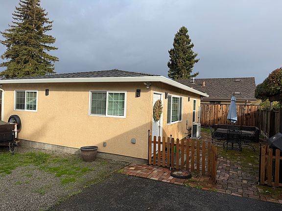 5th image of 4181 Will Rogers Dr