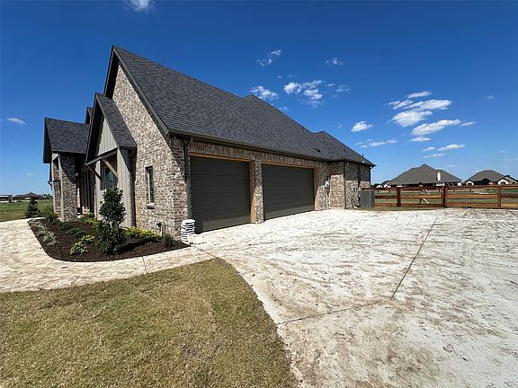 4th image of 9444 Bluestem Ln