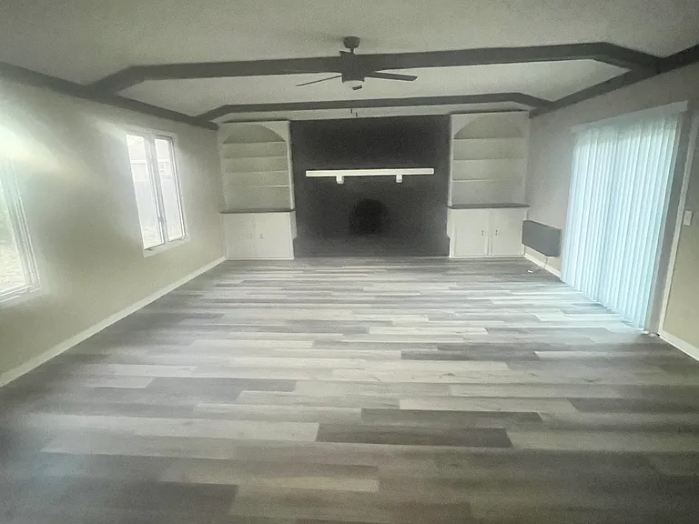 8038 E Watson Ln — Photo 4
