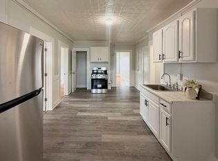 1 Emerson St APT 2R, Chicopee, MA 01013