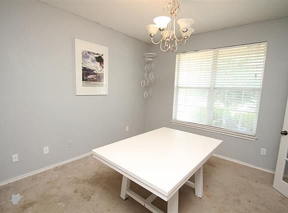 4th image of 322 Celia Cir