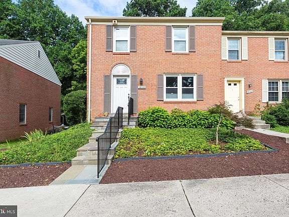 3rd image of 12120 Bentridge Pl