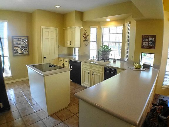 4th image of 5311 Valley Pines Dr
