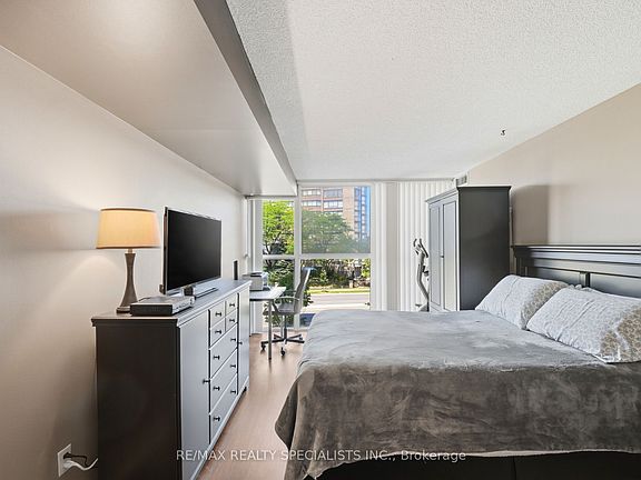 5th image of 4205 Shipp Dr #404