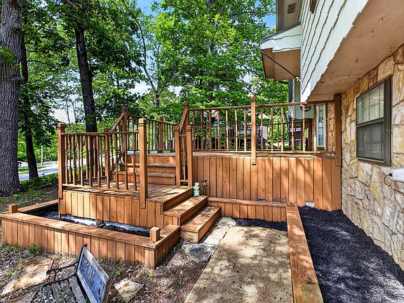 3rd image of 8920 Birchwood Pike