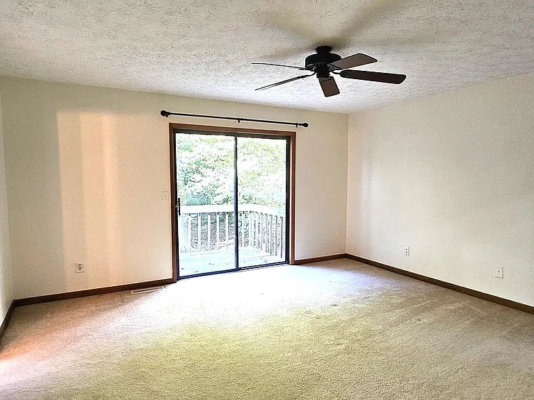 5053 Mackinac Dr — Photo 31