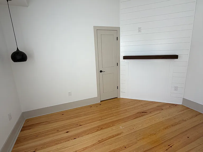 273 Ashley Ave — Photo 5