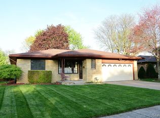 15142 Susanna St, Livonia, MI